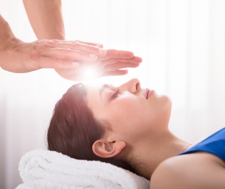 Sesión de terapia Reiki