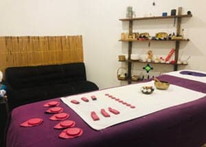 Cama de consultorio para biomagnetismo